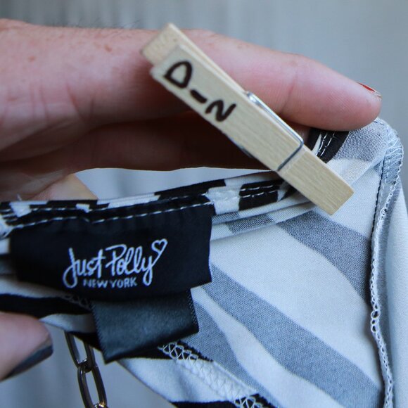 Just Polly Zebra Black & White Stripe Triangular Bandana Top with Chain Strap L - Picture 5 of 5